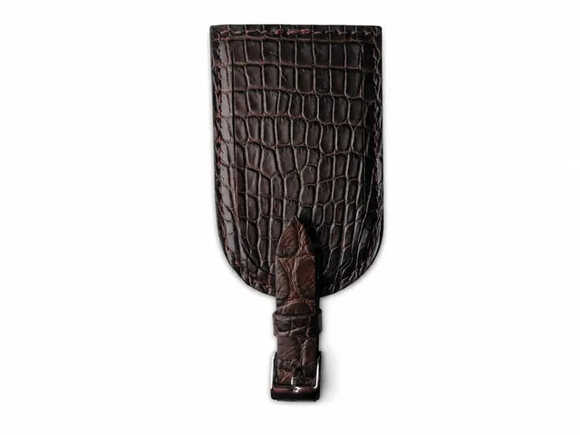 An individually photographed Seronera leather piece on a light studio background
